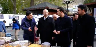 Kayseri'de öğretmen ve öğrenciler Filistinlilere yardım için kermes düzenledi
