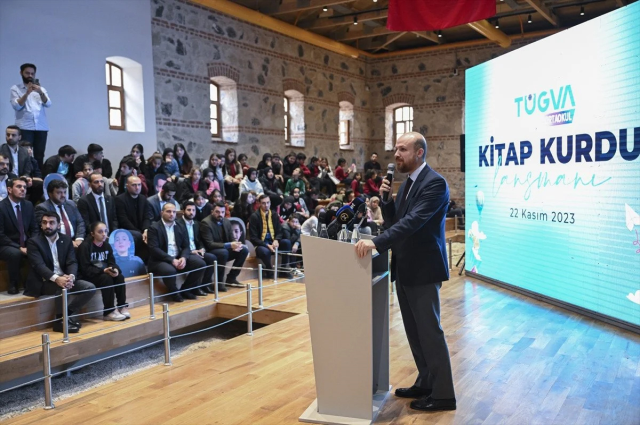 Türkiye Gençlik Vakfı'ndan ödüllü yarışma! 300 bin genç aynı anda kitap okuyacak