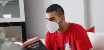 Depremde evi hasar gören öğretmen adayı lösemi hastası çıktı