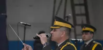 Malatya'dan gelen 2. Ordu Komutanlığı Bandosu Şemdinli'de konser verdi