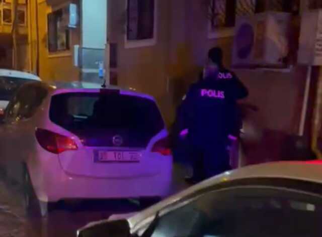 İzmir'de 5 kişiyi vuran hayalet nişancı yakalandı İzmir'de 5 kişiyi vuran hayalet nişancı yakalandı