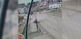 Giresun'da otomobil aydınlatma direğine çarptı: 4 yaralı
