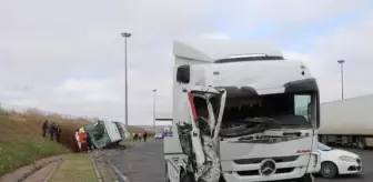 Şanlıurfa'da TIR'ın çarptığı otobüste 10 yaralı