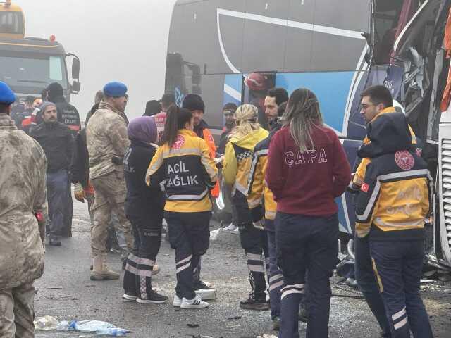 Kuzey Marmara Otoyolunda Ki Inin Ld Zincirleme Kazadan Ilk