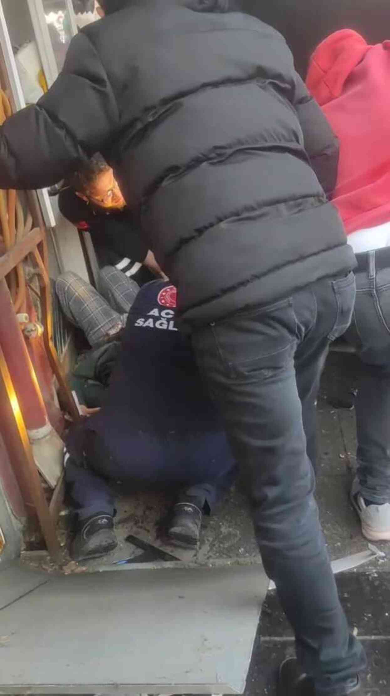 Alkollü sürücünün otomobille çarptığı kadın hayatını kaybetti Alkollü sürücünün otomobille çarptığı kadın hayatını kaybetti