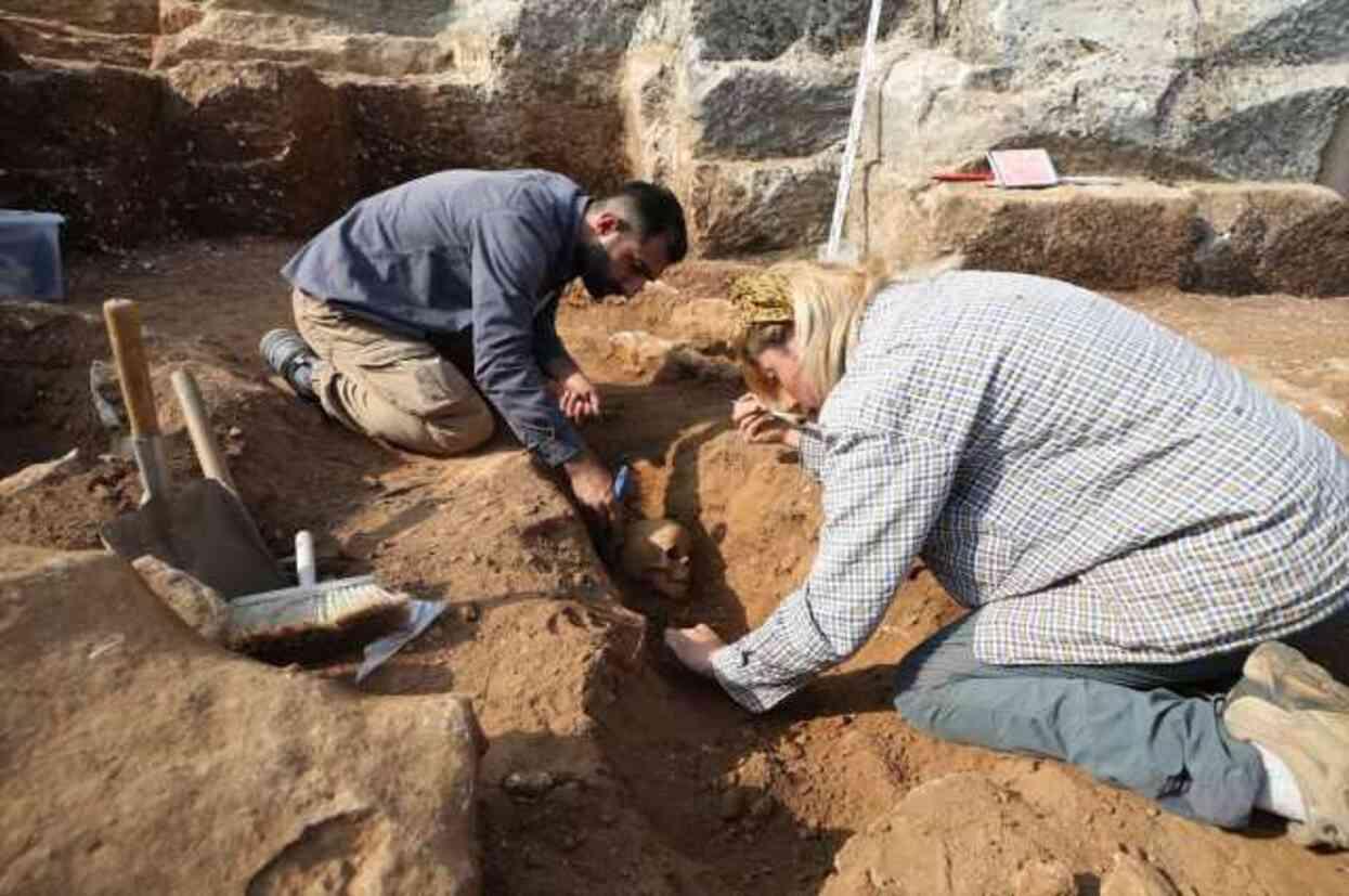 Diyarbakır'da 0-6 yaş arası 54 çocuğun gömülü olduğu mezarlık bulundu