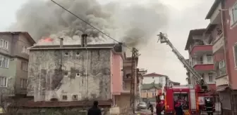 Tokat'ta 3 Katlı Evde Yangın Çıktı