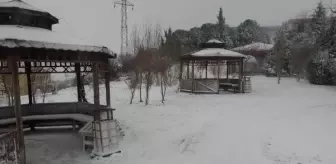 Çanakkale Boğazı'nda Fırtına ve Kar Yağışı Nedeniyle Gemi Geçişleri Kapatıldı