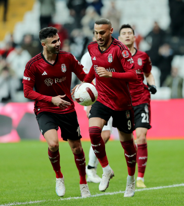 Beşiktaş, Eyüpspor'u 4-0 yenerek Ziraat Türkiye Kupası'nda son 16 turuna yükseldi