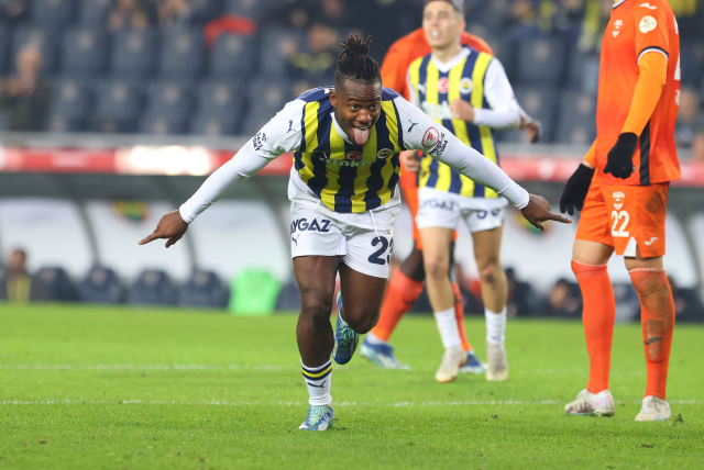 Fenerbahçe, Adanaspor'u 6-0 yenerek Ziraat Türkiye Kupası'nda son 16 turuna yükseldi