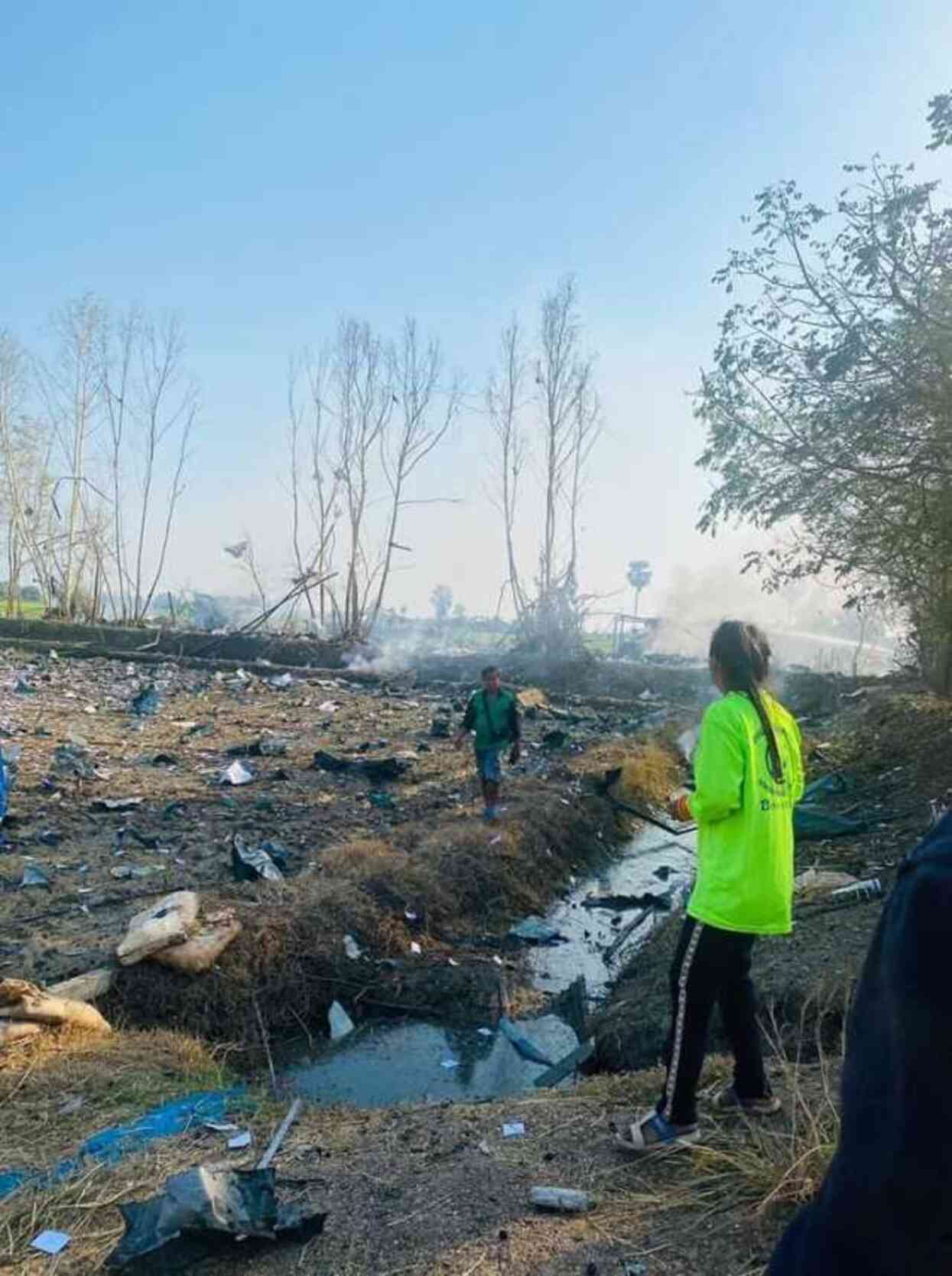 Tayland'da havai fişek fabrikasında patlama! En az 15 işçi hayatını kaybetti Tayland'da havai fişek fabrikasında patlama! En az 15 işçi hayatını kaybetti