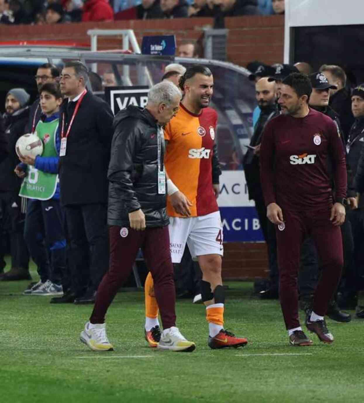 Taraftar kahrolacak! Galatasaray'ın yıldızı Trabzonspor maçında sakatlandı