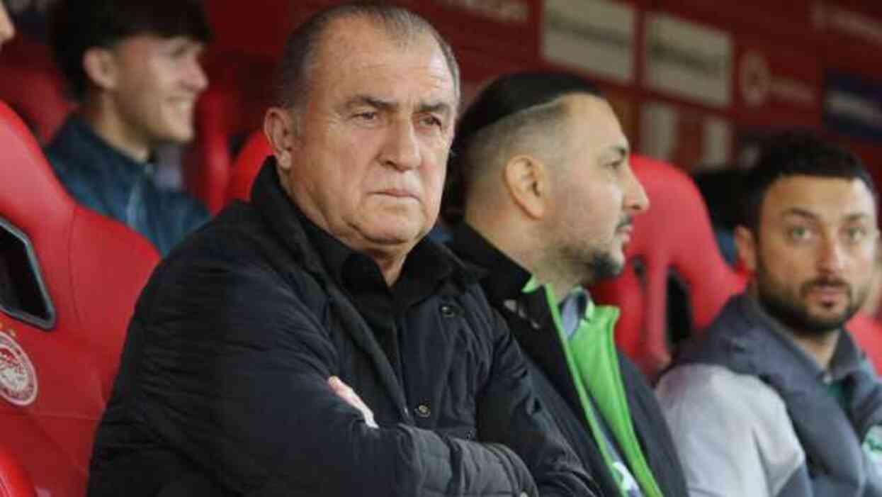 Boşuna 'İmparator' demiyoruz! Yunan taraftar Fatih Terim'i vücuduna kazıttı