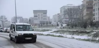 Tekirdağ'ın bazı ilçelerinde kar yağışı etkili