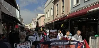 Sakarya'da Hekimler ve Sağlık Çalışanları İsrail'in Gazze'ye Yönelik Saldırılarını Protesto Etti