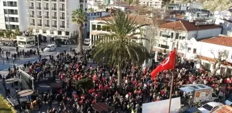 Çeşme Belediye Başkanı Ekrem Oran, CHP'nin aday gösterme kararına tepki gösterdi