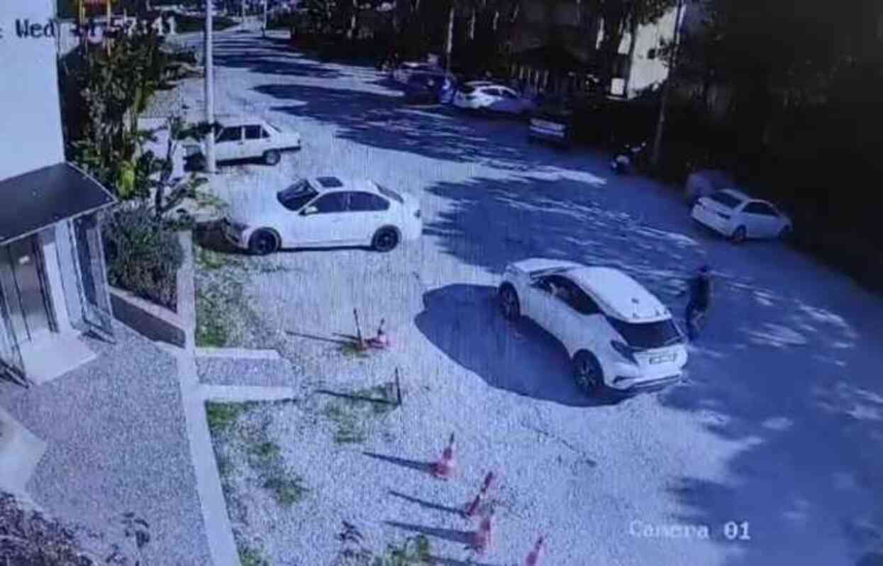 Eski İYİ Parti ilçe başkanına silahlı saldırı! Tabanca tutukluk yapınca yaralı olarak kurtuldu Eski İYİ Parti ilçe başkanına silahlı saldırı! Tabanca tutukluk yapınca yaralı olarak kurtuldu
