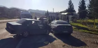 Zonguldak'ta kaza: 3 kişi yaralandı