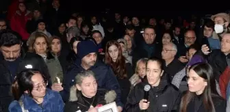 Adana'da 6 Şubat depremlerinin yıl dönümünde hayatını kaybedenler anıldı