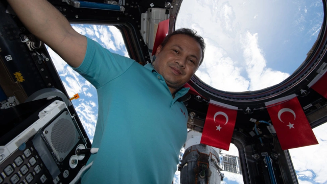 İlk astronotumuz Alper Gezeravcı bugün dönüyor