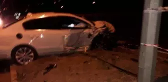 KAYSERİ-Ankara kara yolunda kafa kafaya çarpışan otomobillerde 2 ölü, 5 yaralı