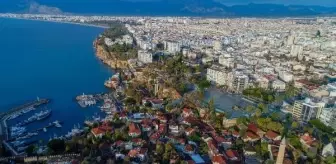 Antalya'da Rus ve Ukraynalı göçmenlerin azalmasıyla konut fiyatları düşüşe geçti