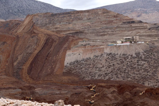 Mehmet Özhaseki: Erzincan'daki madenin fay hattına kurulduğunu ilk kez duyuyorum