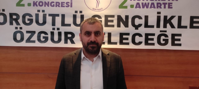 DEM Parti, İzmit'te belediye başkan adayını geri çekerek CHP'yi destekleme kararı aldı