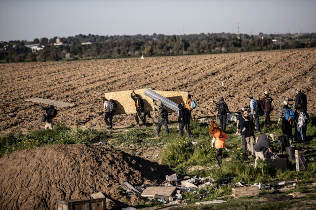 İsrailli aşırı sağcı gruplar 'yerleşim birimleri kurulması' talebiyle Gazze'ye yürüdü! 500 aile işgalci olmak için gönüllü