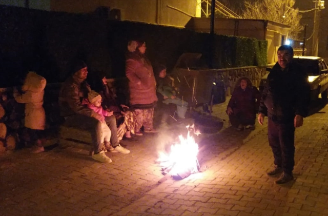 Çanakkale'de 4,9 büyüklüğünde deprem! İstanbul ve çevre illerde de hissedildi