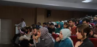 Hakkari Çukurca'da Öğretmenler Arası Bilgi Yarışması Düzenlendi