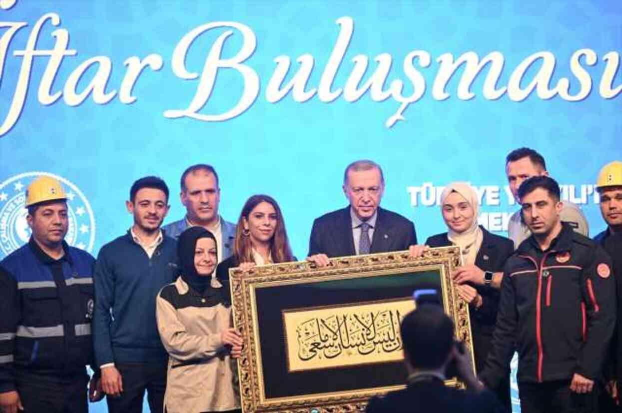 Cumhurbaşkanı Erdoğan: Ramazan Bayramı ikramiyelerini 2-5 Nisan tarihleri arasında emeklilerimizin hesabına yatıracağız