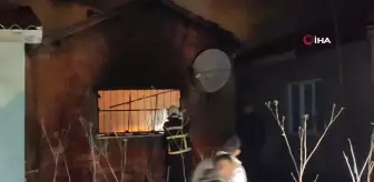 Keşan'da çıkan ev yangını çevredeki evlere sıçramadan söndürüldü