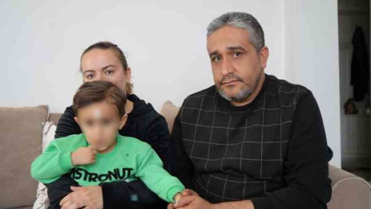 Kreşte eğitmenin ittiği çocuk ölümden döndü! Gerçek kamerada ortaya çıktı Kreşte eğitmenin ittiği çocuk ölümden döndü! Gerçek kamerada ortaya çıktı