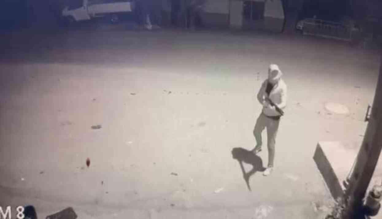 Se�im bro��r� kavgas� feci bitti: 1 �l�