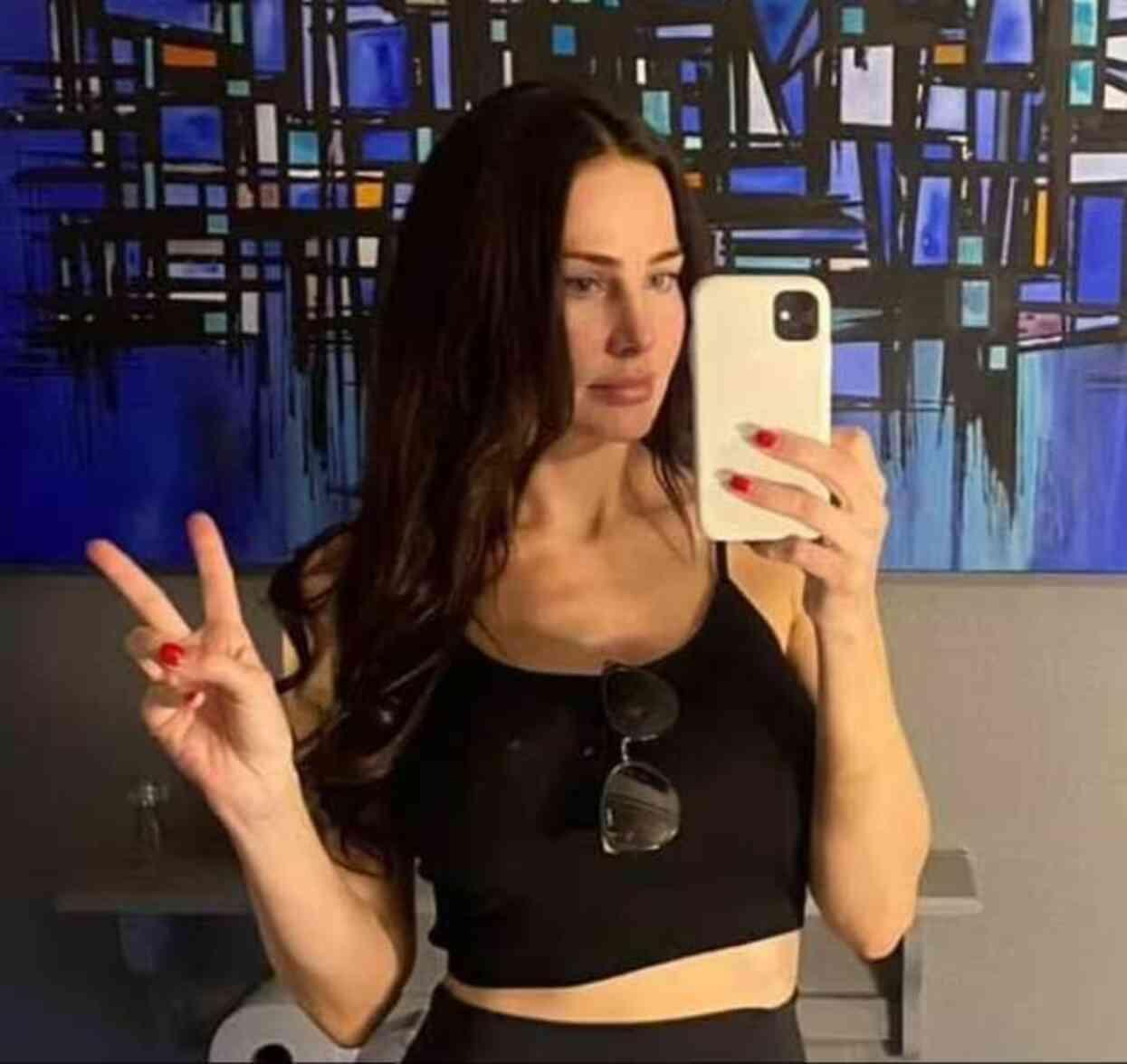 Playboy modeli Shannon Teresa Marie Schwartz, erkek arkadaşının serbest kalması için rüşvet verdiği gerekeçsi ile tutuklandı