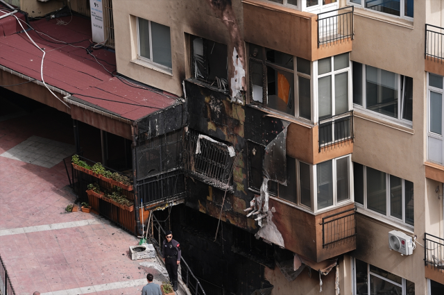 İstanbul'da 27 kişinin öldüğü gece kulübünü alevlerin sardığı ilk anlar
