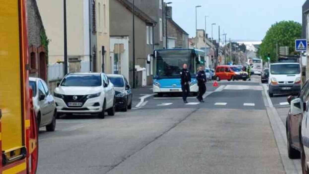 Fransa'da bir camiye saldırı düzenlendi Fransa'da bir camiye saldırı düzenlendi