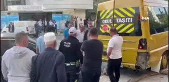 El frenini çekmeyi unutunca 3 araca çarptı