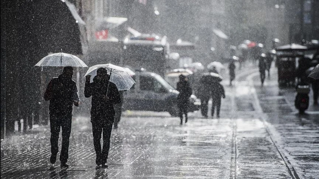 Meteorolojiden Marmara, Ege ve Akdeniz'e toz taşınımı uyarısı