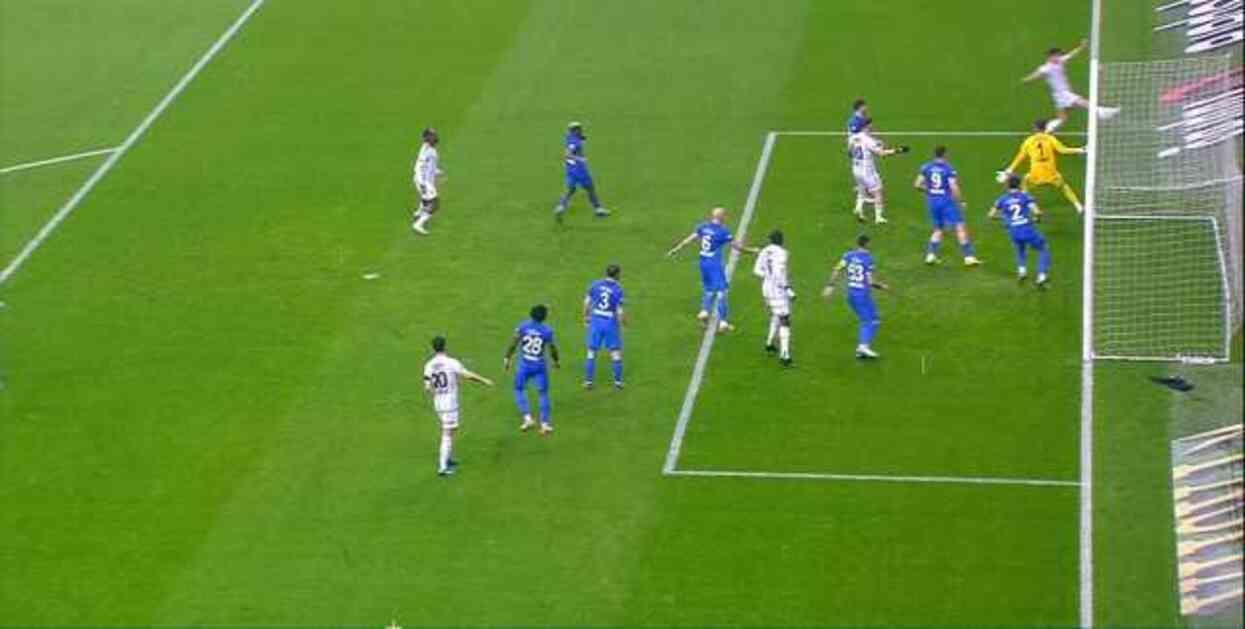 VAR'dan döndü! İşte Beşiktaş'ın iptal edilen golü