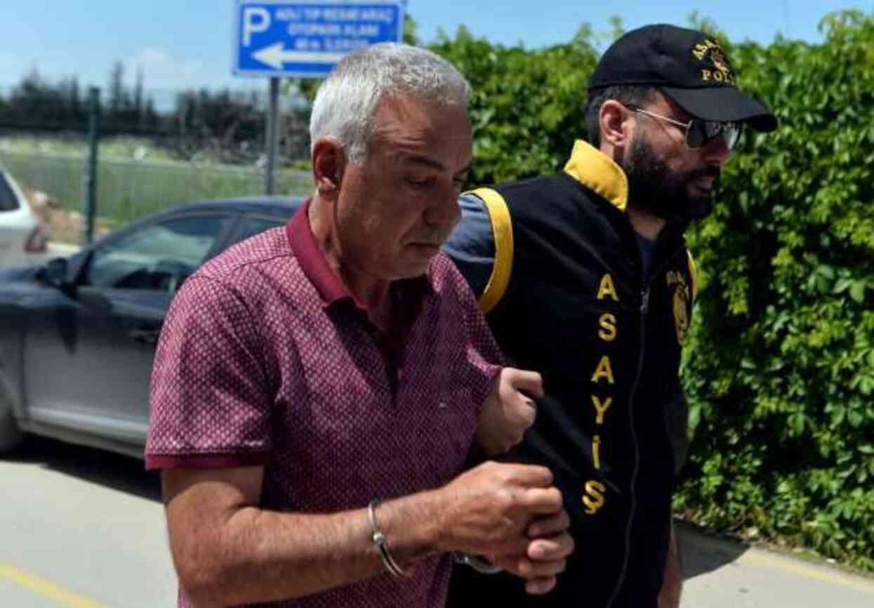 "Elimde foto�raflar�n var" �antaj� y�z�nden k�z�n�n sevgilisini �ld�rd�