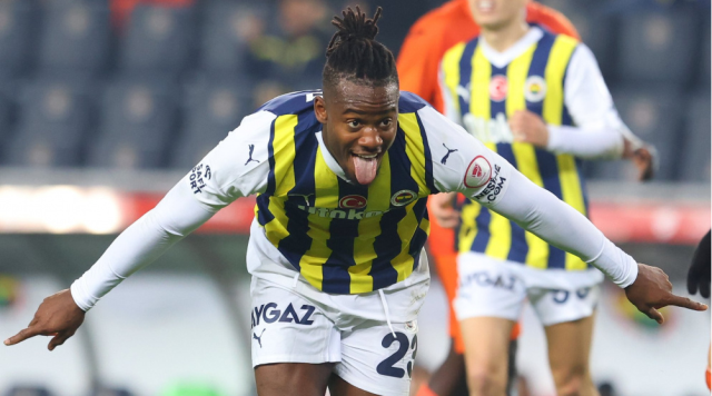 Fenerbahçe'nin süper yıldızı Batshuayi bedavaya elden kaçıyor