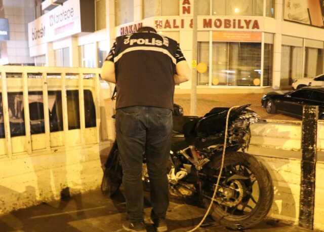 Genç yaşta toprağa verildiler! Motosiklet kazasında hayatını kaybeden iki arkadaştan 'son bakış'