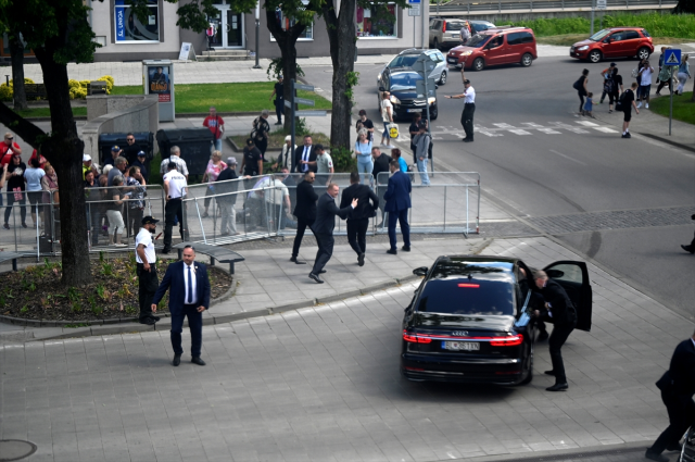 Cumhurbaşkanı Erdoğan'dan silahlı saldırıya uğrayan Slovakya Başbakanı için mesaj