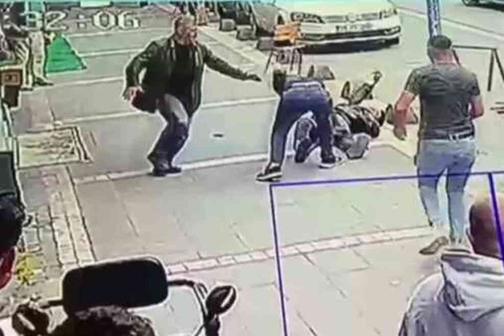Borç tartışması vahşete dönüştü! Keserle önce kafasına sonra bacaklarına vurdu Borç tartışması vahşete dönüştü! Keserle önce kafasına sonra bacaklarına vurdu