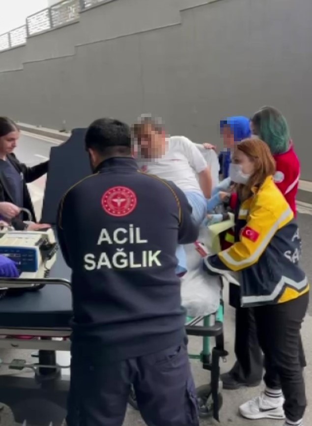 Özel hastanede acile gelen hastaya para sorup 112 ekibini içeri almadılar