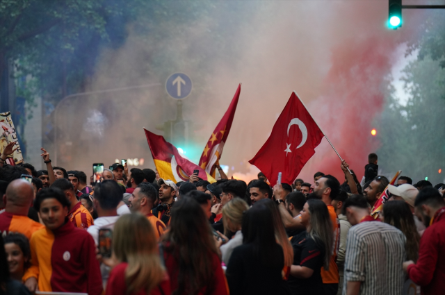 Almanya'daki şampiyonluk kutlamalarında 18 Galatasaray taraftarı tutuklandı