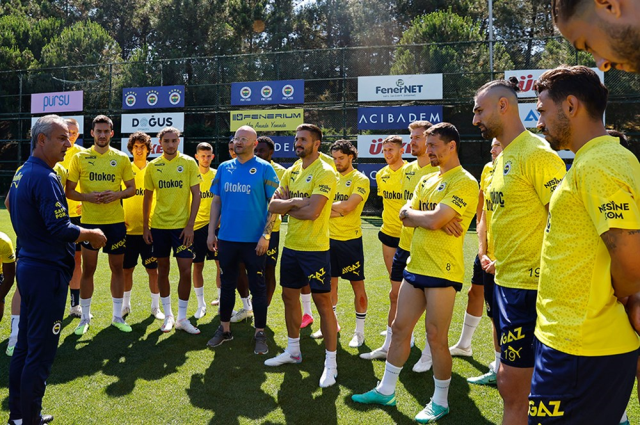 Fenerbahçe'nin kaptanları yönetime resti çekti: İsmail Kartal varsa, biz yokuz