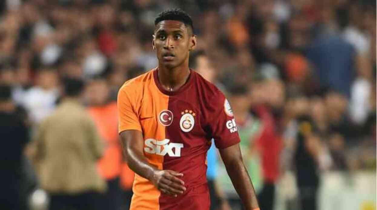 Takımın yıldızları da listede! Galatasaray'da yaprak dökümü başlıyor